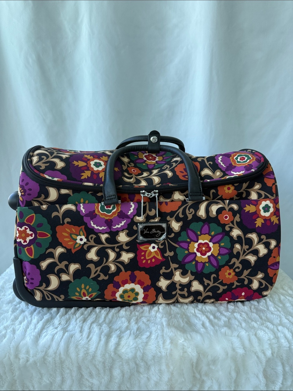 Vera Bradley 22” Roll Along Duffel Suzani Pattern